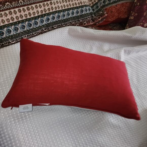 SANTAS WORKSHOP EUC RED TRUCK CHRISTMAS PILLOW - Picture 5 of 6